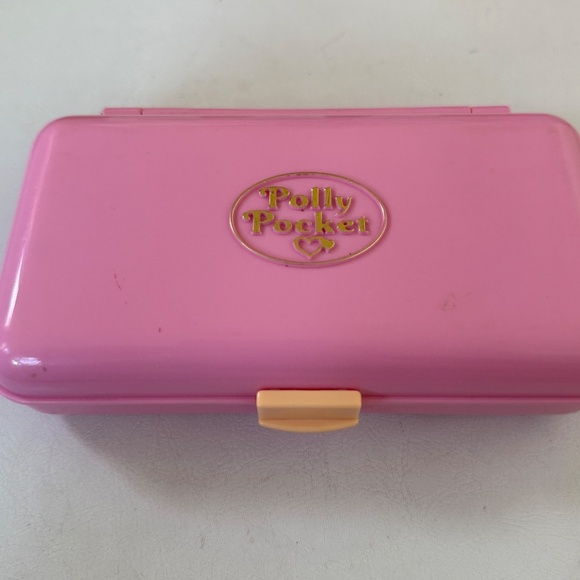 Pretty Hair Polly Pocket (All characters, no accessories) - Picture 2 of 3